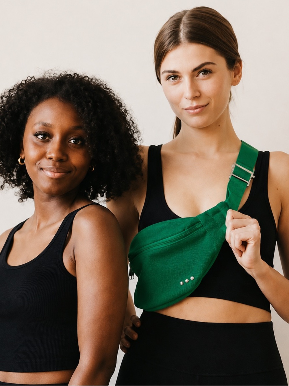 PRETTY SIMPLE Fast & Free Athletic Bum Bag in Emerald